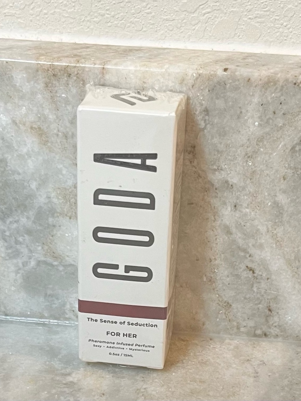 Goda For Her Pheromone Perfume Spray — Cream with Dusty Rose Accent
